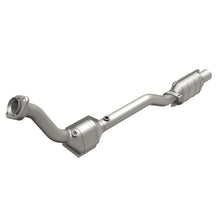 Load image into Gallery viewer, MagnaFlow Direct Fit Catalytic Converter 99-01 Ford Explorer 5.0L
