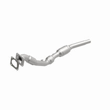 Load image into Gallery viewer, MagnaFlow Direct Fit Catalytic Converter 00-02 Audi A6 Quattro 2.7L
