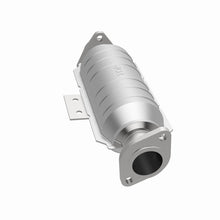 Load image into Gallery viewer, MagnaFlow Direct Fit Catalytic Converter 98 Elantra 1.8L Rear Conv 9