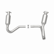 Load image into Gallery viewer, MagnaFlow Direct Fit Catalytic Converter California Grade 07-08 Dodge Durango 3.7L