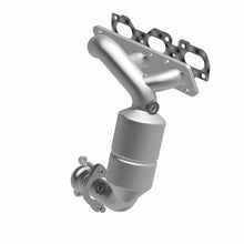 Load image into Gallery viewer, MagnaFlow Direct Fit Catalytic Converter 01-06 Escape 3.0 with oil