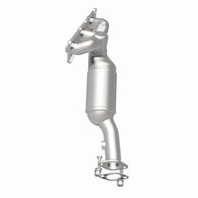 Load image into Gallery viewer, MagnaFlow California DF Catalytic Conv 07-13 BMW 328i L6 3.0LGAS 3.75in Inlet 4in Outlet 2in Dia