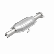 Load image into Gallery viewer, MagnaFlow Direct Fit Catalytic Converter GM