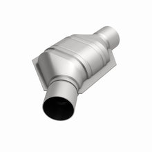 Load image into Gallery viewer, MagnaFlow Universal Catalytic Converter 2.25in Inlet/Outlet Angled Offset/Center Calif OBDII