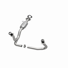 Load image into Gallery viewer, MagnaFlow Direct Fit Catalytic Converter 2000 S10 4.3L 4WD