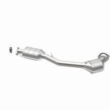 Load image into Gallery viewer, MagnaFlow DF Cat Conv 99-05 Subaru Forester/96-97 &amp; 99-05 Impreza/01-03 Legacy/00-05 Outback Frt/Rr