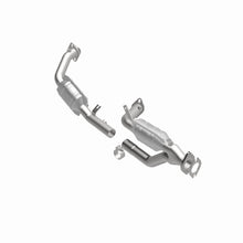 Load image into Gallery viewer, MagnaFlow Direct Fit Catalytic Converter 96-99 Taurus 3.0L