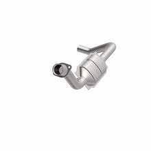 Load image into Gallery viewer, MagnaFlow Direct Fit Catalytic Converter 07-09 Chrysler/Dodge Aspen/Durango 5.7L Driver Side