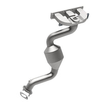 Load image into Gallery viewer, MagnaFlow DF Catalytic Conv BMW 99-00 323 2.5L / 99-00 328 2.8L / 99-00 Z3 2.5L/2.8L California