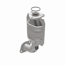 Load image into Gallery viewer, MagnaFlow Direct Fit Catalytic Converter 2000 Chevy Tracker 1.6L