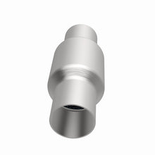 Load image into Gallery viewer, MagnaFlow Universal Catalytic Converter 2inch Preconv.