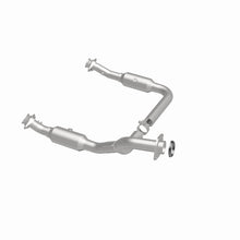 Load image into Gallery viewer, MagnaFlow DF Cat Conv 06-09 Ford Explorer/06-10 Mercury Mountaineer 4.6L Y-Pipe Assembly (49 State)