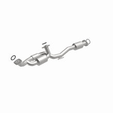 Load image into Gallery viewer, MagnaFlow Direct Fit Catalytic Converter 97-01 Toyota Camry 3.0L / 96-98 Lexus ES300 3.0L