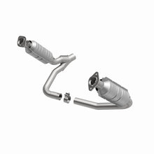 Load image into Gallery viewer, MagnaFlow Direct Fit Catalytic Converter Dakota 05-06 6 3.7L