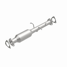 Load image into Gallery viewer, MagnaFlow Direct Fit Catalytic Converter 96-00 GM S-10/Sonoma/Homb