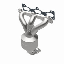 Load image into Gallery viewer, MagnaFlow DF Cat. Conv05-06 Hyundai Santa Fe/05-09 Tucson / 05-08 Kia Sportage D/S Manifold