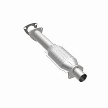 Load image into Gallery viewer, MagnaFlow Direct Fit Catalytic Converter 95-98 GM S10 Pickup 4.3L