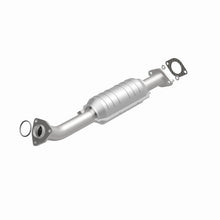 Load image into Gallery viewer, MagnaFlow Direct Fit Catalytic Converter 98-00 Niss Pathfinder 3.3L