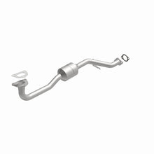 Load image into Gallery viewer, MagnaFlow Direct Fit Catalytic Converter 04-05 Subaru Legacy / Outback 2.5L