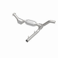 Load image into Gallery viewer, MagnaFlow Direct Fit Catalytic Converter 97-98 Ford F-150 Pickup 4.2L P/S 4WD
