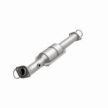 Load image into Gallery viewer, MagnaFlow Direct Fit Catalytic Converter 05-09 Toyota Tacoma 4.0L P/S Rear