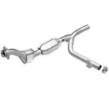 Load image into Gallery viewer, MagnaFlow Direct Fit Catalytic Converter 99 Ford F-150 4.6L