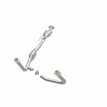 Load image into Gallery viewer, MagnaFlow Direct Fit Catalytic Converter 96-97 Ford Aerostar 4.0L