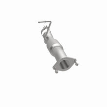 Load image into Gallery viewer, MagnaFlow Direct Fit Catalytic Converter 2001-2006 Chevrolet Silverado 3500