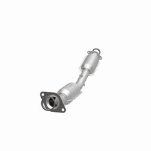 Load image into Gallery viewer, MagnaFlow Direct Fit Catalytic Converter 07-12 Nissan Versa 1.8L