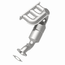 Load image into Gallery viewer, MagnaFlow Direct Fit Catalytic Converter BMW 5 99-00 Rear
