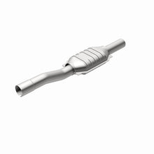 Load image into Gallery viewer, MagnaFlow Direct Fit Catalytic Converter 02-04 Jeep GC 4.0L Rear