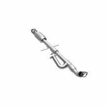 Load image into Gallery viewer, MagnaFlow Direct Fit Catalytic Converter 00-01 Hyundai Sonata 2.5L