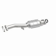 Load image into Gallery viewer, MagnaFlow Direct Fit Catalytic Converter 95- 96 Impreza 2.2L Rear