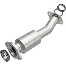 Load image into Gallery viewer, MagnaFlow Direct Fit Catalytic Converter 11-15 Sienna 3.5 Underbody