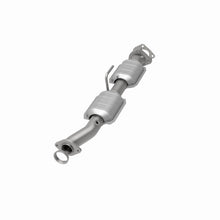 Load image into Gallery viewer, MagnaFlow DF Cat. Conv 98-00 Ford Ranger 4.0L/3.0L Rear / 98-00 Mazda B300 3.0L / B4000 4.0L Rear