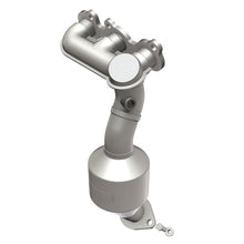Load image into Gallery viewer, MagnaFlow Direct Fit Catalytic Converter 08-09 Toyota Highlander 3.3L