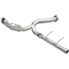 Load image into Gallery viewer, MagnaFlow Direct Fit Catalytic Conv 06-09 Ford Expedition / 07-09 Lincoln Navigator/Navigator L P/S
