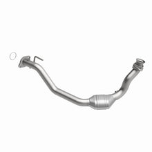 Load image into Gallery viewer, MagnaFlow Direct Fit Catalytic Converter 96-98 Explorer-Mountaineer