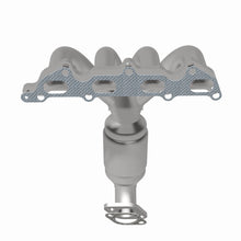 Load image into Gallery viewer, MagnaFlow Direct Fit Catalytic Converter 03-04 Kia Rio 1.6L mani OEM