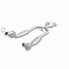 Load image into Gallery viewer, MagnaFlow Direct Fit Catalytic Converter 96-98 4.6L *California*