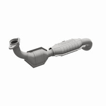 Load image into Gallery viewer, MagnaFlow Direct Fit Catalytic Converter 04-06 Ford F150 5.4L Driver Side