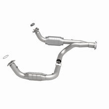 Load image into Gallery viewer, MagnaFlow Direct Fit Catalytic Converter 07-09 Hummer Truck H2 Y-Pipe Assy