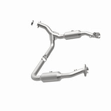 Load image into Gallery viewer, MagnaFlow DF Conv Ford/Mercury 06-10 Explorer/Mountaineer/ 07-10 Explorer SportTrac 4.0L Y-Pipe Assy