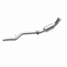 Load image into Gallery viewer, MagnaFlow DF Catalytic Conv 05-07 Chrysler 300 D/S / 06-07 Dodge Charger D/S / 05-07 Magnum D/S