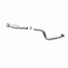 Load image into Gallery viewer, MagnaFlow Direct Fit Catalytic Converter 03-07 GM 2500/3500 Passenger Side