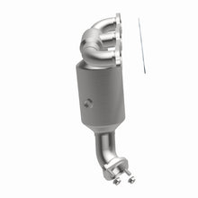 Load image into Gallery viewer, MagnaFlow DF Catalytic Converter Federal Frt SS 2007 Chrysler Pacifica Base/Limited/Touring 4.0L/241