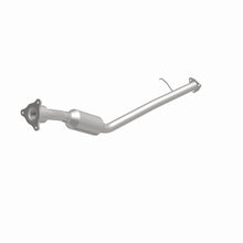 Load image into Gallery viewer, MagnaFlow Direct Fit Catalytic Converter 2002 Saturn VUE 2.2L