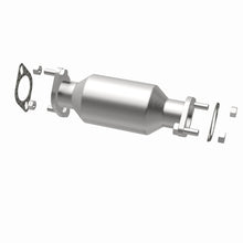 Load image into Gallery viewer, MagnaFlow Direct Fit Catalytic Converter 2007 Sorento V6 3.8 OEM Underbody