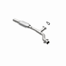 Load image into Gallery viewer, MagnaFlow Direct Fit Catalytic Converter 03 Ram 2500 2WD 5.7L OEM