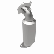 Load image into Gallery viewer, MagnaFlow Direct Fit Catalytic Converter 17-18 Chrysler Pacifica 3.6L